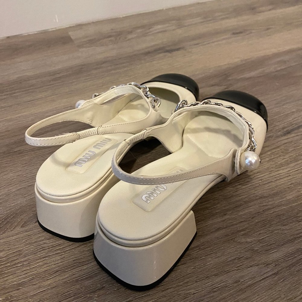 New Authentic Miu Miu Two-Toned Slingback Mary Jane Pumps 38.5/8.5 BALLERINAS DO - Picture 3 of 10